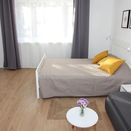 Studio Apartman Mirta I Varazdin Bagian luar foto