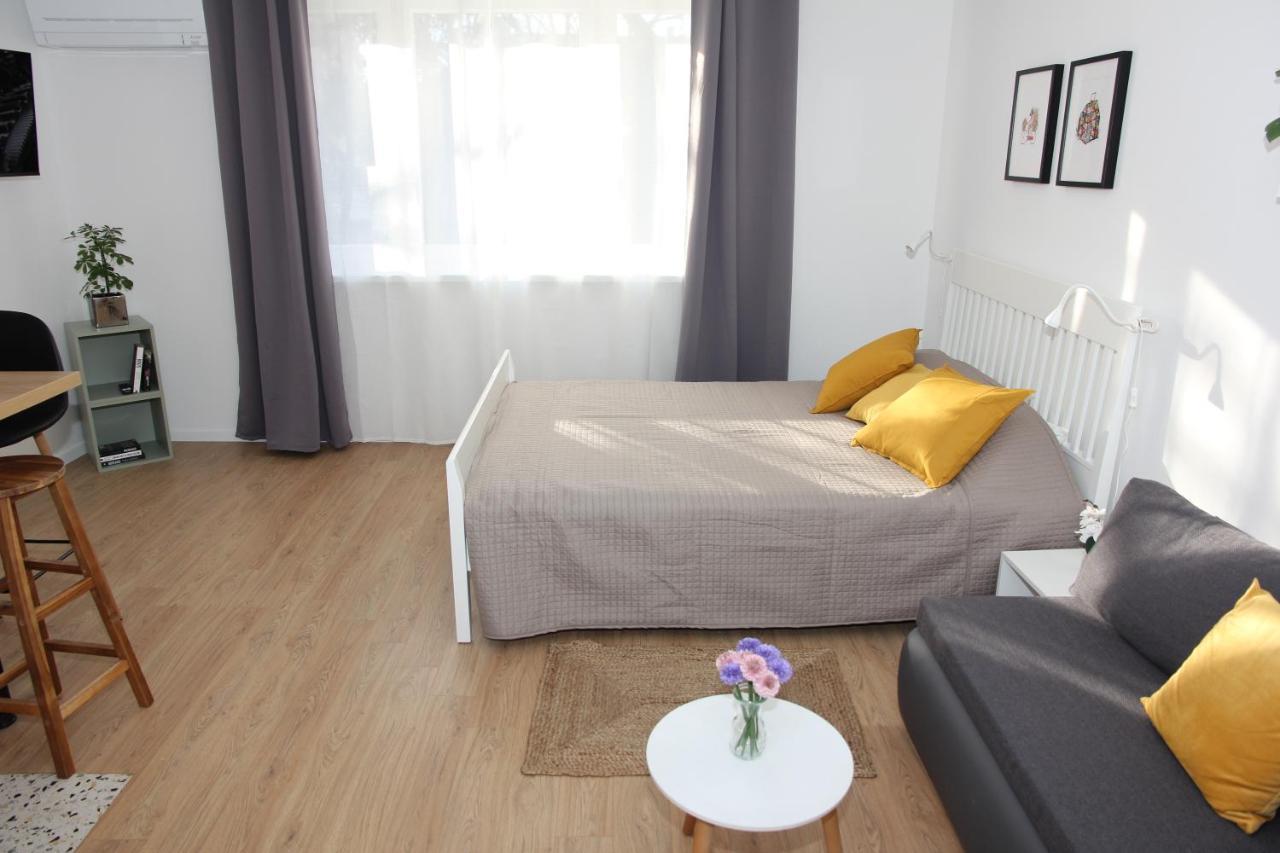 Studio Apartman Mirta I Varazdin Bagian luar foto