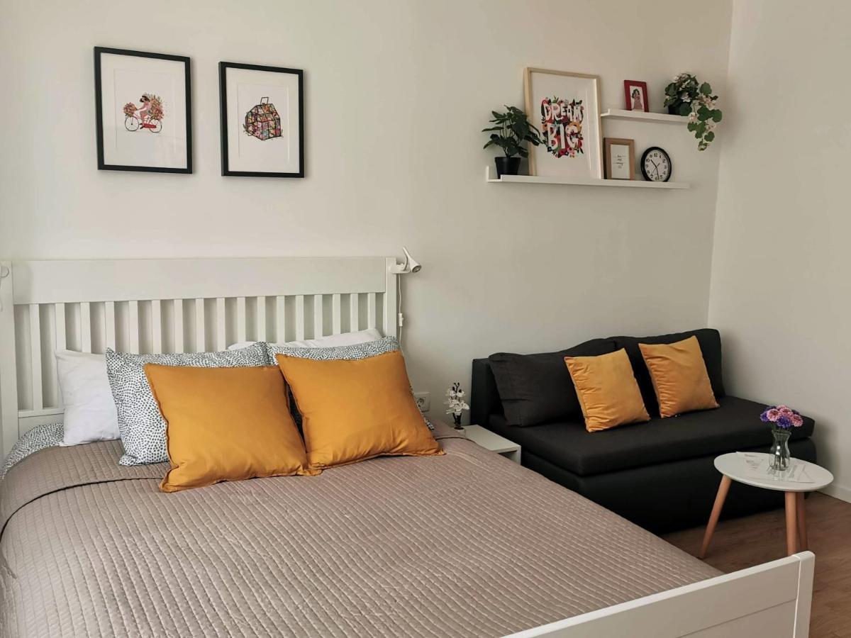 Studio Apartman Mirta I Varazdin Bagian luar foto